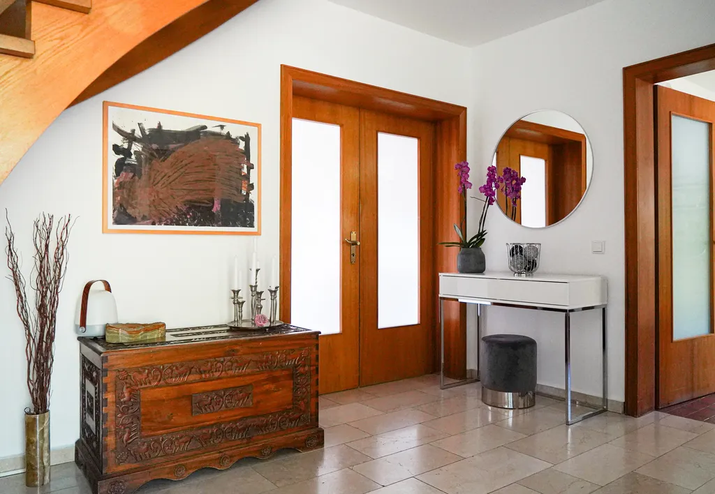 Welcoming entrance area.